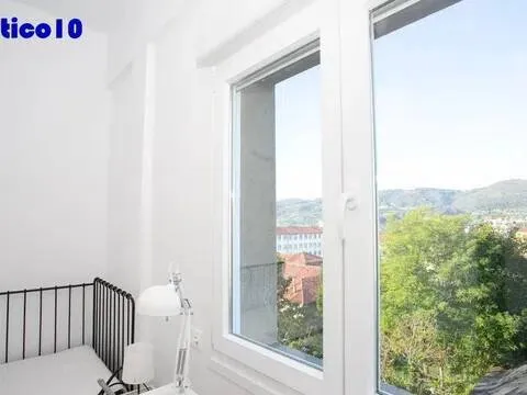 Pis de 85 m² a Oviedo