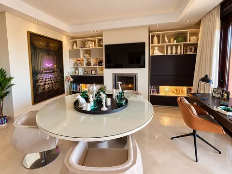 Appartement 330 m² à Luque