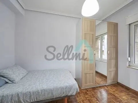 Pis de 112 m² a Oviedo