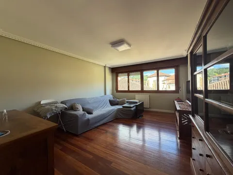 Pis de 95 m² a Zalla