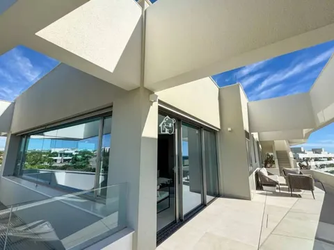 Pis de 360 m² a Oriola