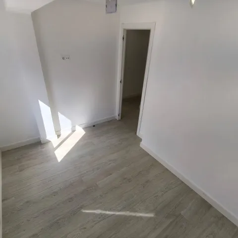Pis de 75 m² a València