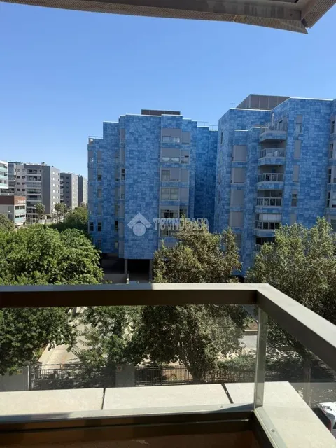 Pis de 100 m² a Almeria