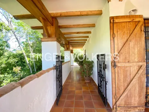 Appartement 380 m² à Nàquera / Náquera
