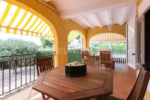 Casa de 250 m² a Nàquera