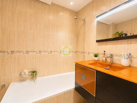 Appartamento 112 m² a La Zubia