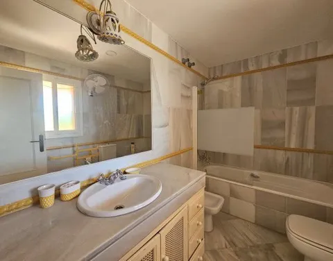Pis de 200 m² a San Roque
