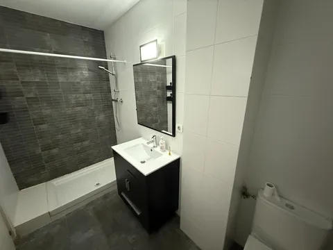 Pis de 55 m² a Terrassa