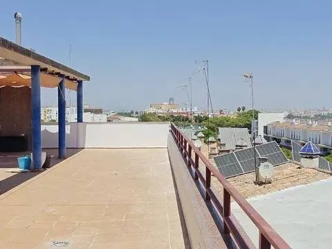 Flat 141 m² in Mairena del Aljarafe