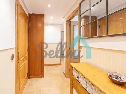 Flat 86 m² in Oviedo