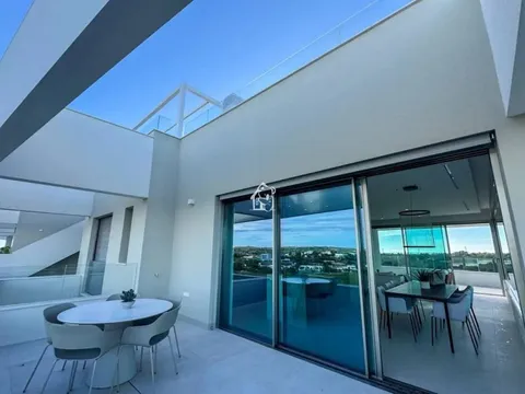 Pis de 360 m² a Oriola