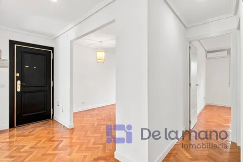 Wohnung 100 m² in Madrid