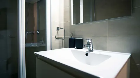 Room for rent, Madrid