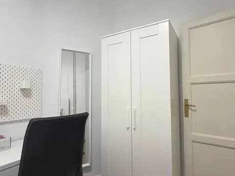 Room for rent, Madrid
