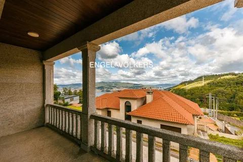 Appartamento 425 m² a Vigo