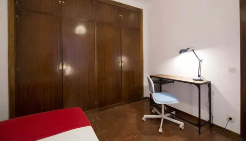Habitació de lloguer, Madrid (2/12)