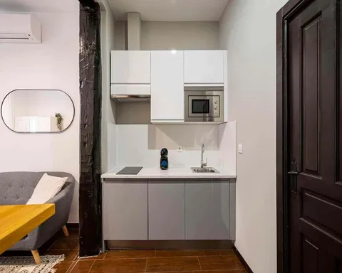 Room for rent, Madrid