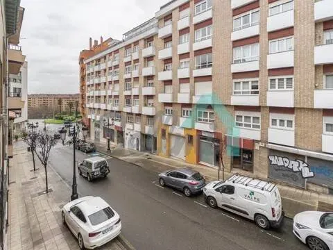Pis de 60 m² a Oviedo