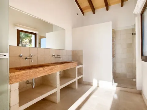 Casa de 50500 m² a Alaró