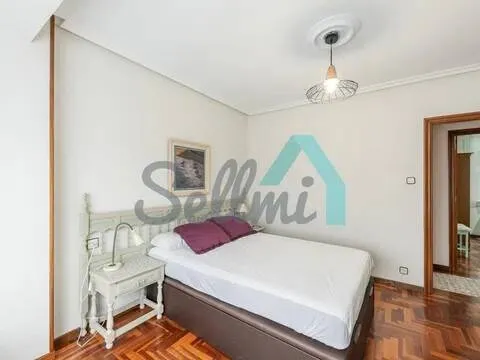 Habitació de lloguer, Oviedo