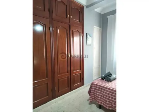 Piso de 90 m² en Jaén