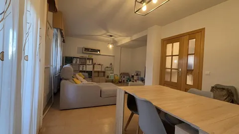 Haus 236 m² in Torija
