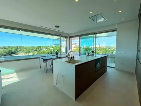 Pis de 360 m² a Oriola