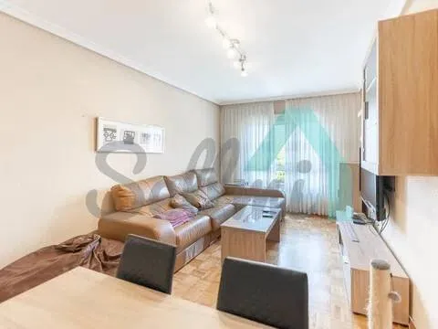 Piso de 95 m² en Oviedo