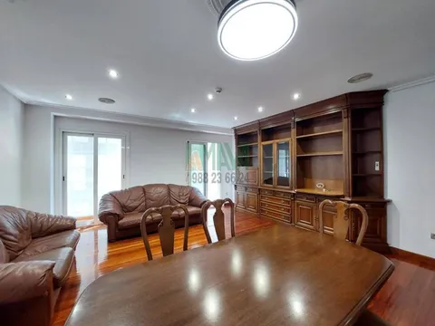 Apartamento 100 m² em Ourense