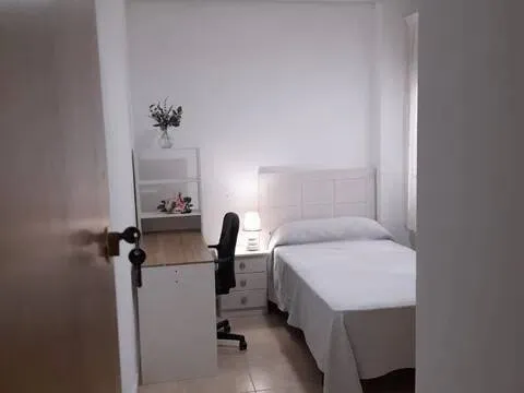 Habitació de lloguer, Albatera