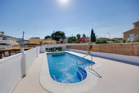 Casa de 355 m² a Torrevella