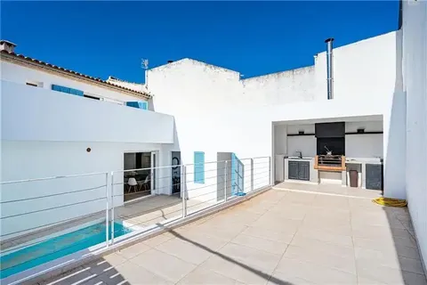 Casa de 300 m² a Selva