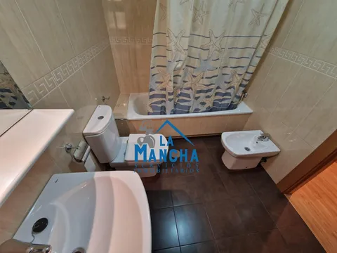 Wohnung 101 m² in Albacete