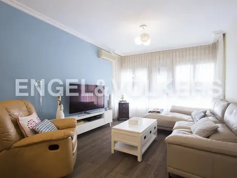 Pis de 110 m² a Montcada