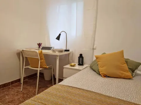 Habitació de lloguer, València (2/9)