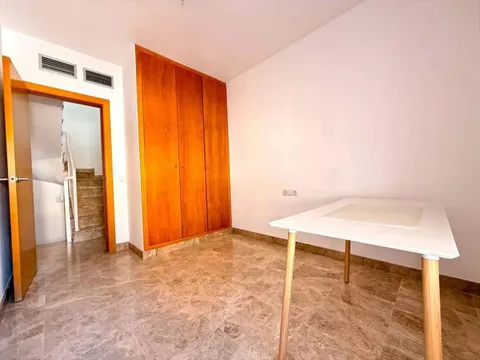 Casa de 151 m² a Tomares