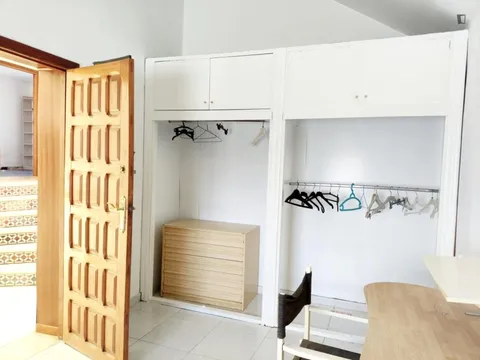 Habitació de lloguer, Dos Hermanas