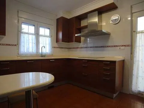 Casa de 216 m² a Udías