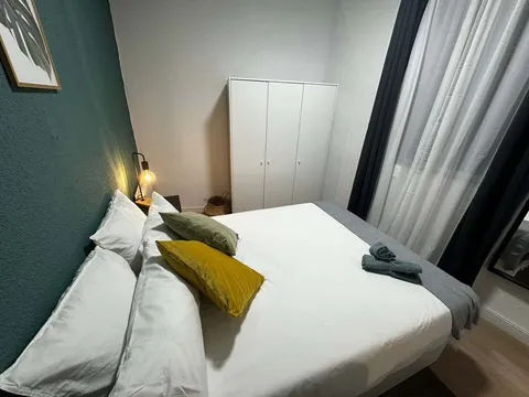Room for rent, Madrid