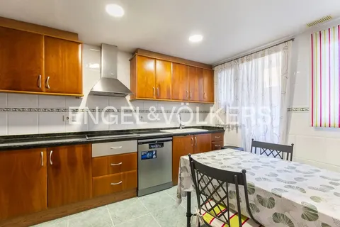 Pis de 211 m² a Godella