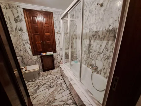 Casa de 494 m² a Teo