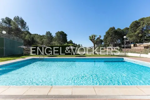 Piso de 150 m² en Nàquera / Náquera