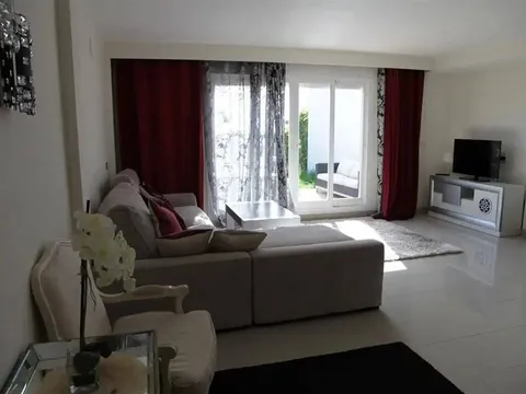 Casa de 180 m² a Estepona