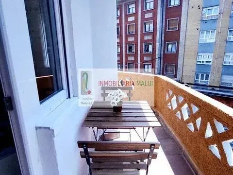 Pis de 130 m² a Oviedo