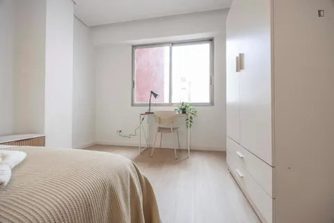 Chambre à louer, Valence
