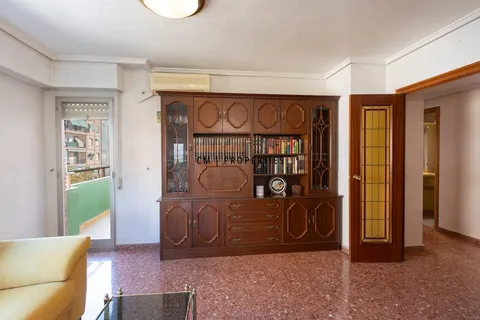 Pis de 146 m² a València