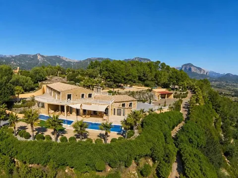 Casa de 50500 m² a Alaró
