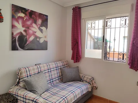 Flat 95 m² in Los Montesinos