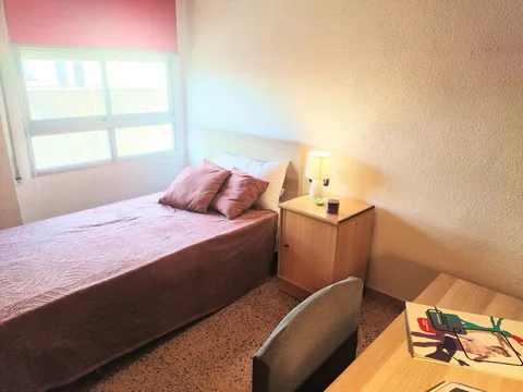 Room for rent, Burjassot