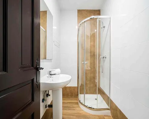 Room for rent, Madrid